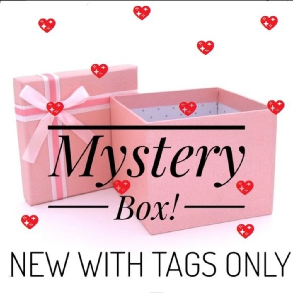 🎄NWT&NWOT🎄 RESELLER MIXED MYSTERY BOX!! +🎁GIFT